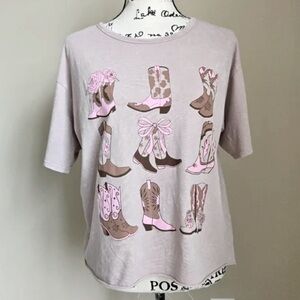 Beachbum Original Cropped Cowboy Boots Graphic Tee.  NWT Size Medium.